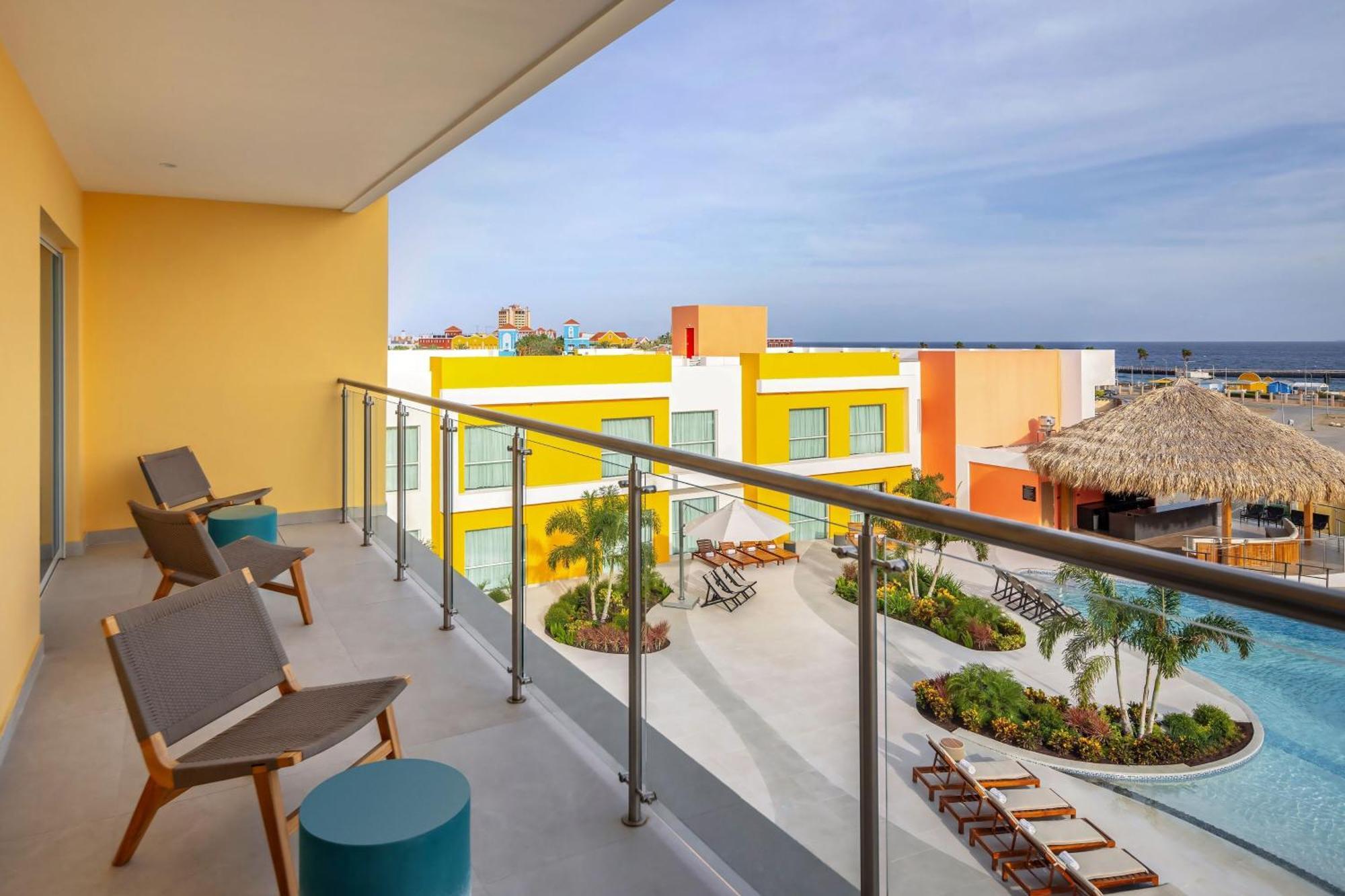 Courtyard By Marriott Curacao Hotel Willemstad Exterior foto