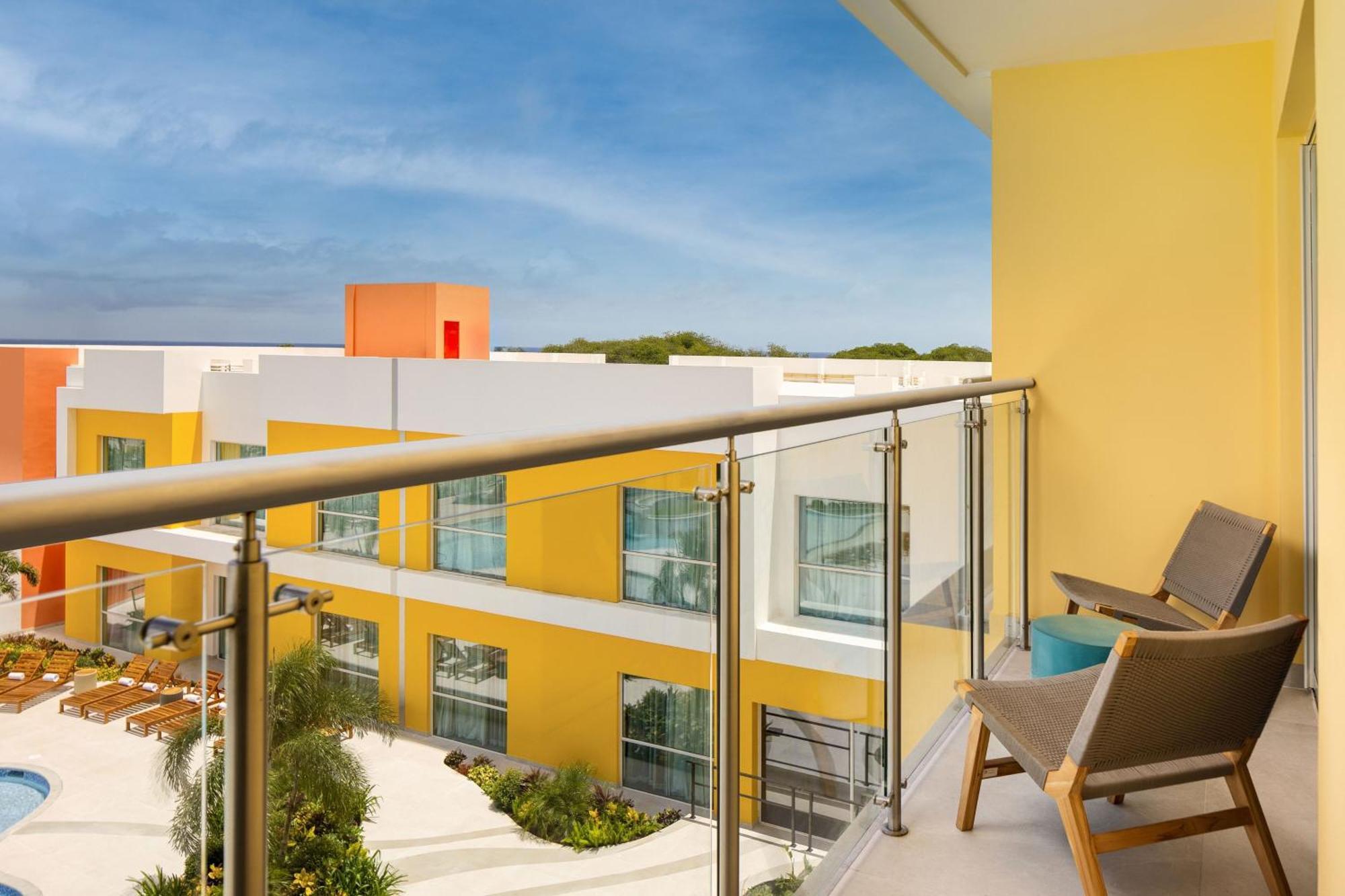 Courtyard By Marriott Curacao Hotel Willemstad Exterior foto